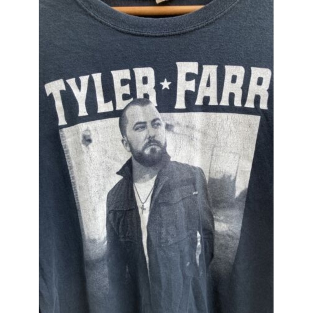 Tyler‎ Farr Men’s 2XL A Little Too Far Black Short Sleeve Us Tour Shirt Country